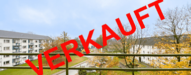 Foto Alte und neue Eigent�mer starten mit Hinrichsen Immobilien erfolgreich ins neue Jahr. Herzlichen Gl�ckwunsch zu den Beurkundungen. Wir w�nschen allen unseren Kunden ein gesundes und gl�ckliches neues Jahr 2025.