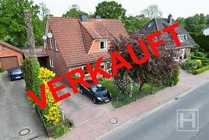 Foto In das Zweifamilienhaus in Bark zieht wieder neues Leben ein. Die neuen Eigent�mer freuen sich darauf, ihrer Kreativit�t freien Lauf zu lassen und ihr neues Zuhause nach ihren W�nschen zu gestalten.
