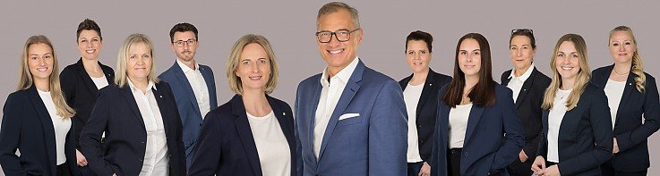 Foto Vertrieb ist Ihr Ding? Sie haben ein Gesp�r f�r Menschen und Immobilien? Wir wachsen und haben alle H�nde voll zu tun. Bewerben Sie sich jetzt und starten Sie in unserem Top-Team in eine erfolgreiche Zukunft. Wir freuen uns auf Ihre Bewerbung.