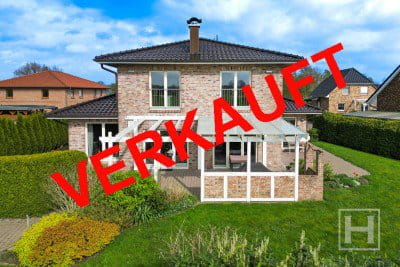 Foto Erneut ist es uns gelungen, eine exklusive Immobilie erfolgreich zu verkaufen. Dank unserer exzellenten Pr�sentation, der pr�zisen Zielgruppenansprache und dem uns entgegengebrachten Vertrauen freuen wir uns gemeinsam mit den K�ufern und Verk�ufern �ber diesen Erfolg.<br>