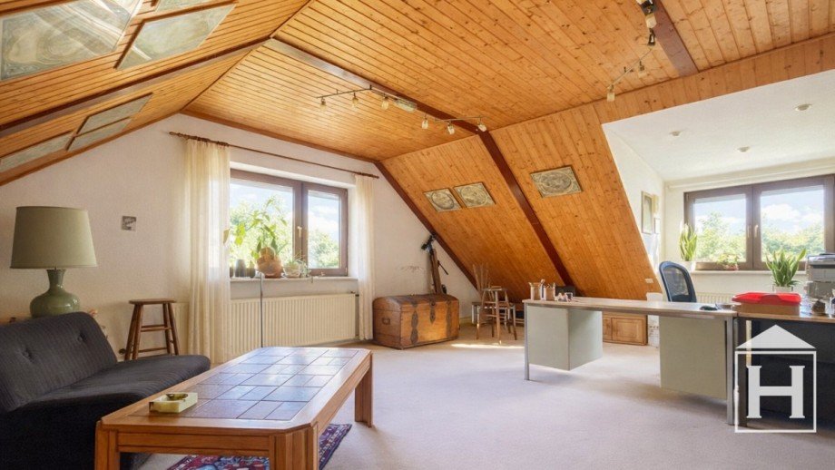 Gro�es Schlafzimmer im Dachgeschoss Einfamilienhaus Norderstedt