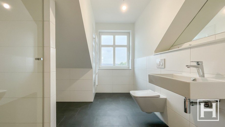 Duschbad Dachgeschosswohnung Sieversh�tten