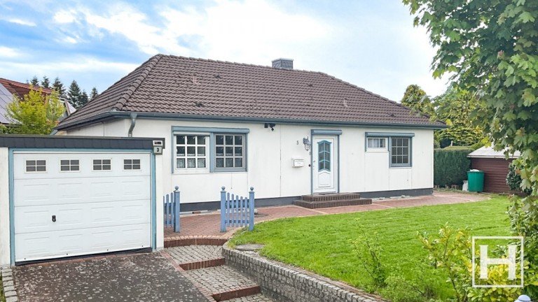 Vorderansicht Kattendorf Einfamilienhaus Raum f�r Vision�re