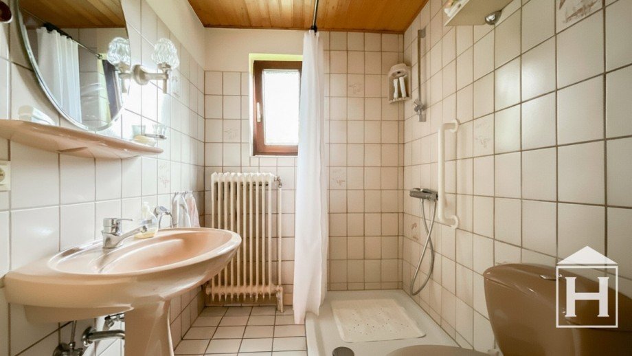 Badezimmer Erdgeschoss Einfamilienhaus Heidm�hlen