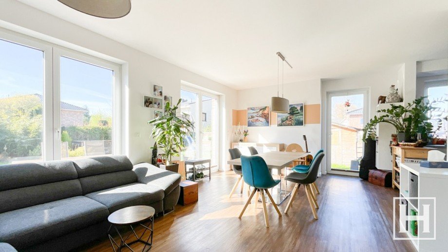 Helles Wohnzimmer Doppelhaush�lfte Norderstedt