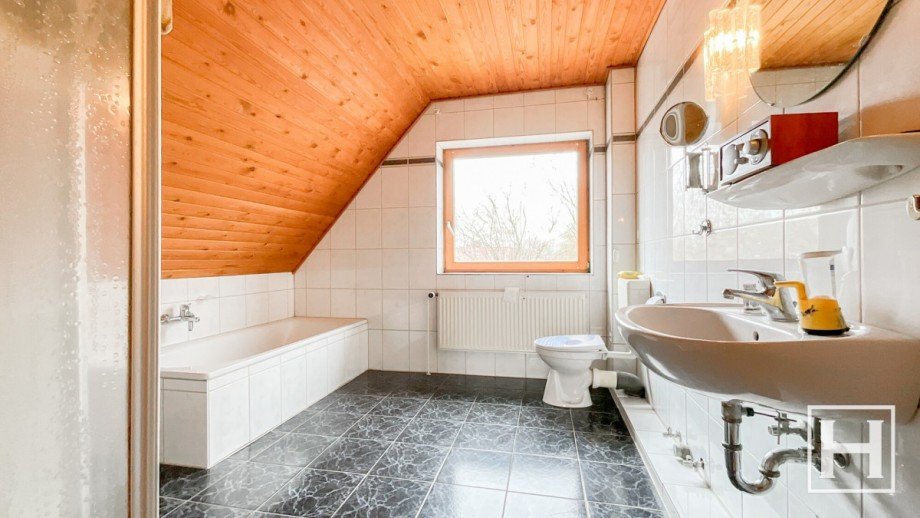 Badezimmer im OG Einfamilienhaus Fahrenkrug