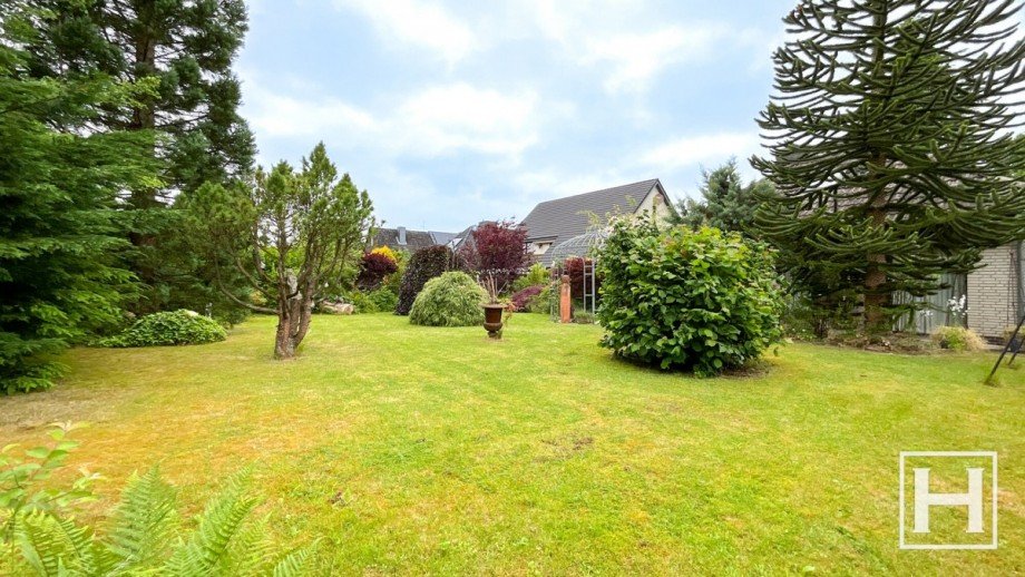 Weitl�ufiger Garten Einfamilienhaus Quickborn