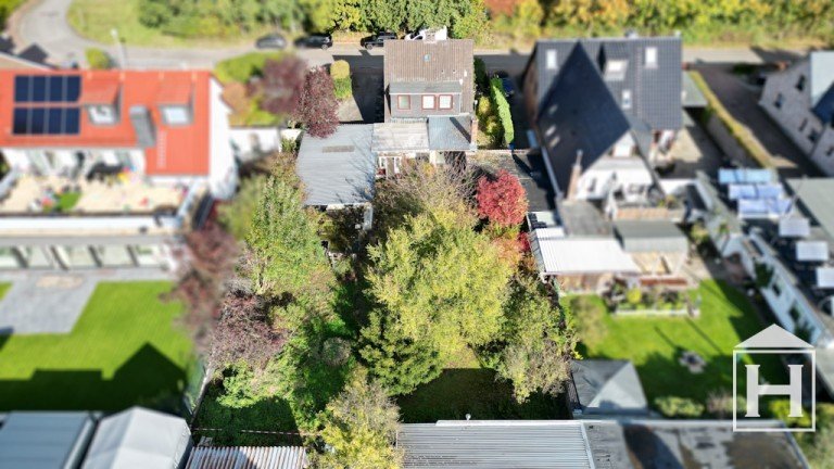  Henstedt-Ulzburg Wohngrundst�ck Viel Platz f�r neue Bauideen