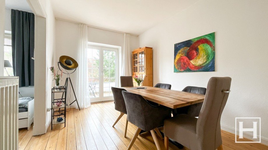 Esszimmer mit Zugang zum Balkon Etagenwohnung Bad Segeberg