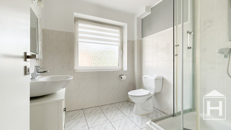 G�ste-WC mit eigener Dusche Zweifamilienhaus Kisdorf