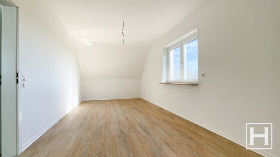 Zimmer 2 im Dachgeschoss Einfamilienhaus Nahe