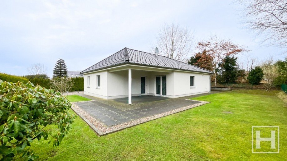 Gepflegter und weitl�ufiger Garten Bungalow Kisdorf