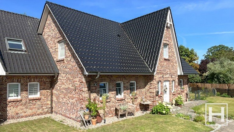 Ansicht Bad Bramstedt Zweifamilienhaus Exklusives Zweifamilienhaus im Bissenmoor