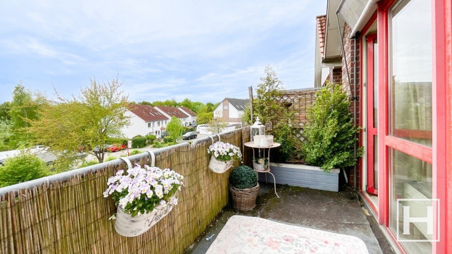 Sonniger Balkon Etagenwohnung Bad Segeberg