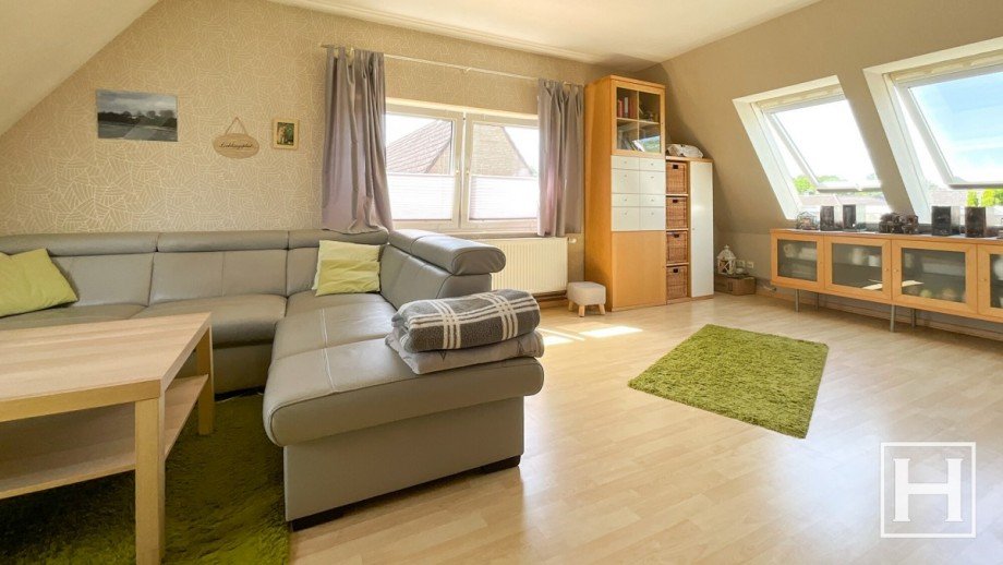 Gro�z�giges Wohnzimmer DG Einfamilienhaus Wahlstedt